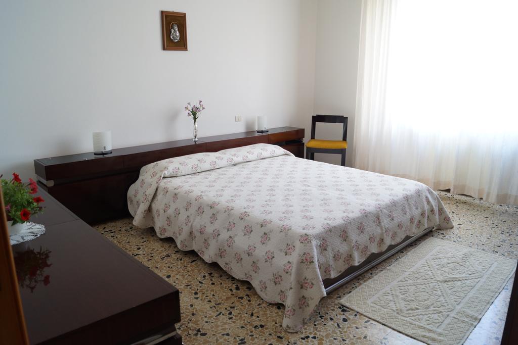 Il Melograno Bed & Breakfast Oristano Cameră foto